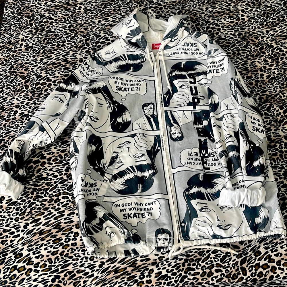Black and white Supreme zip up hoodie